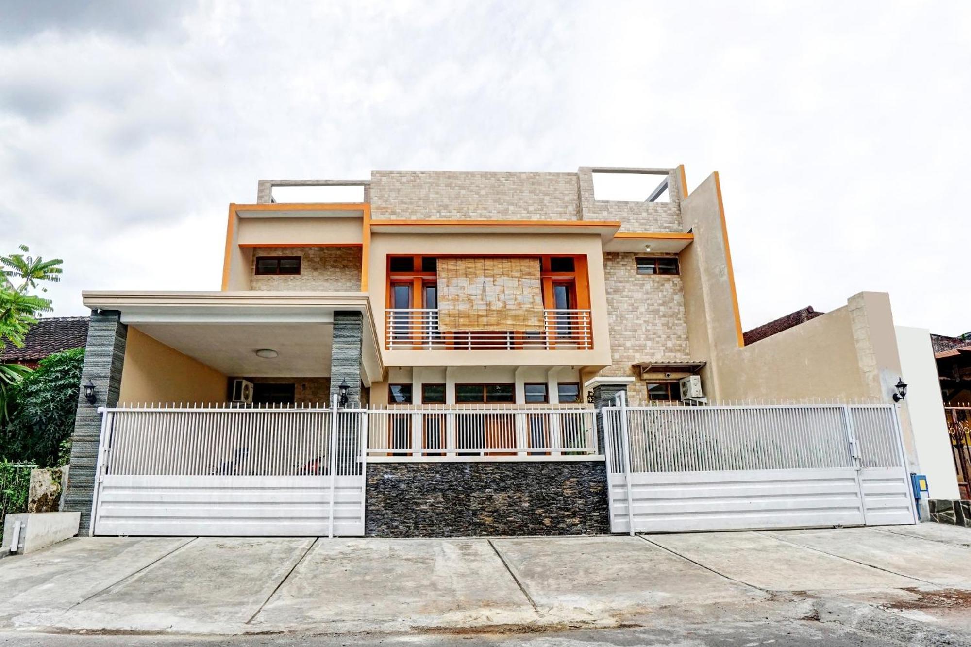 Avisha Guest House Syariah 말랑 외부 사진