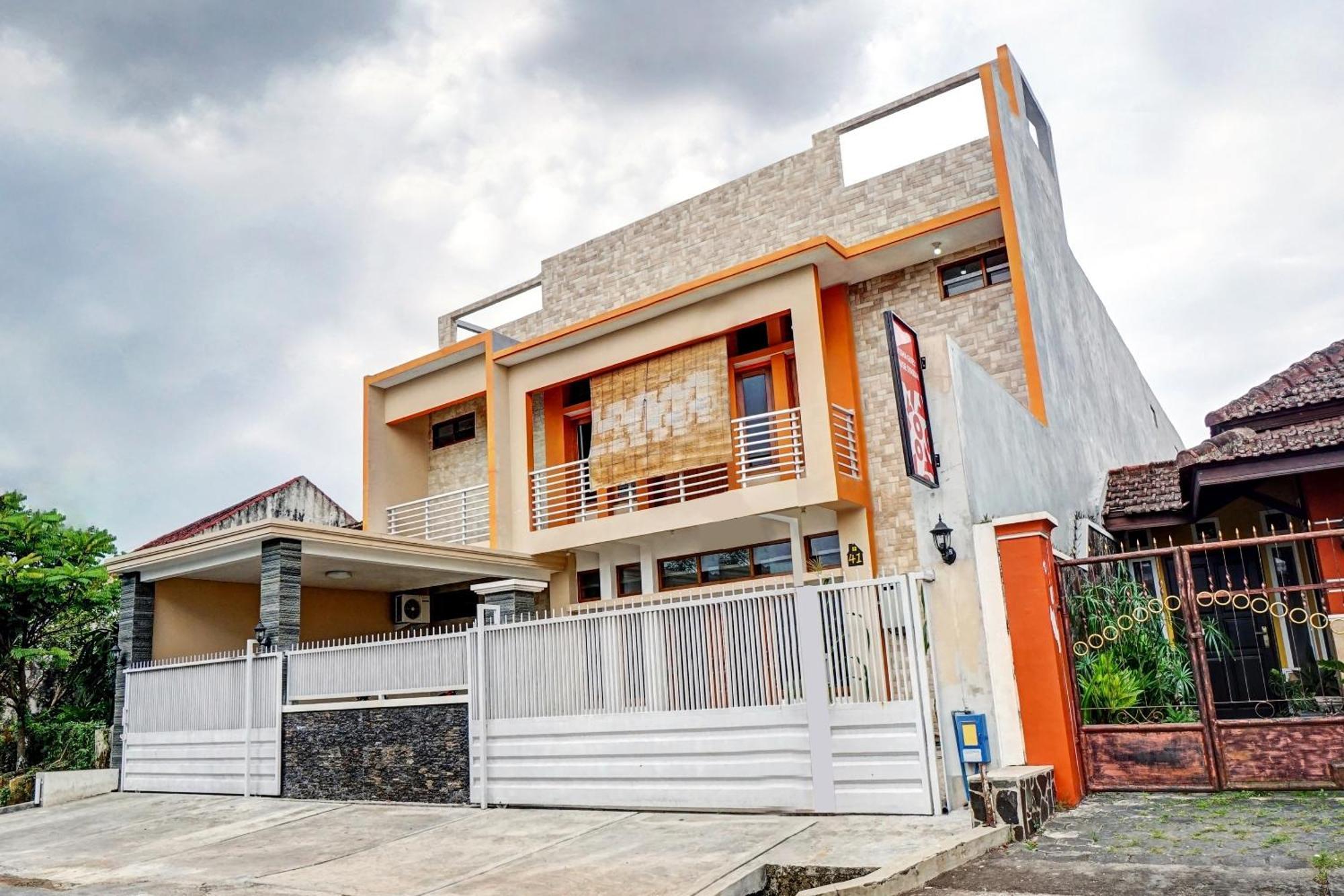 Avisha Guest House Syariah 말랑 외부 사진